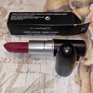 HP!! 🎊🌈 MAC COSMETICS MOST POPULAR Lustre BNIB lipstick 💄 Rare Limited LE!